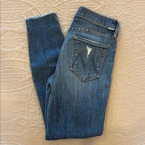 MOTHER The Vamp Fray Distressed Blue Skinny Jeans